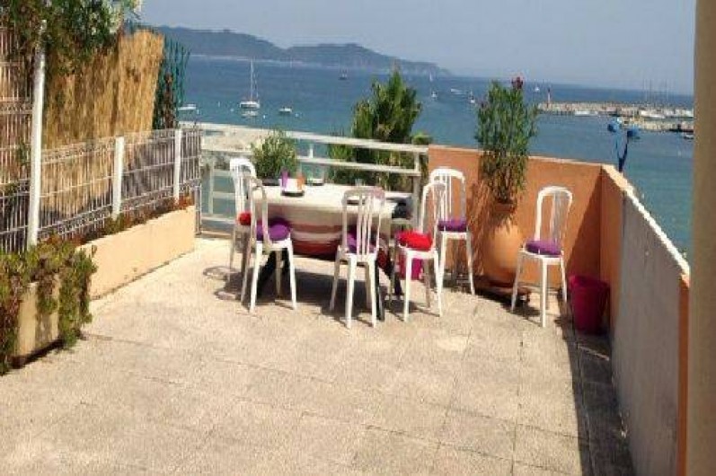 Location de vacances - Appartement à Cavalaire-sur-Mer - Vue vers l'Est