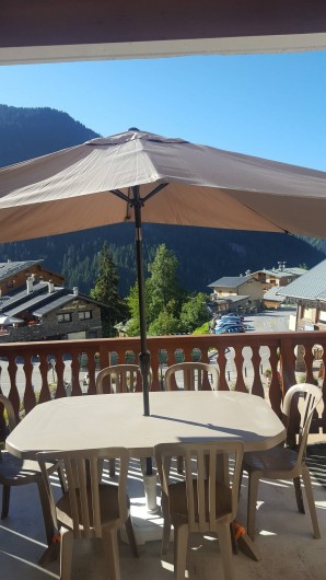 Location de vacances - Appartement à Champagny-en-Vanoise - Terrasse exposée plein sud.