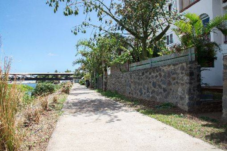 Location de vacances - Appartement à Saint-Gilles les Bains