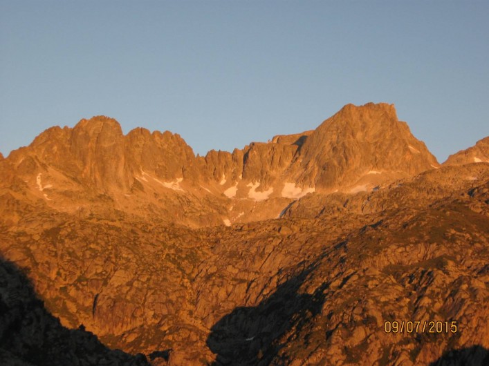 Location de vacances - Appartement à Luz-Saint-Sauveur - Coucher de soleil sur le Néouvielle