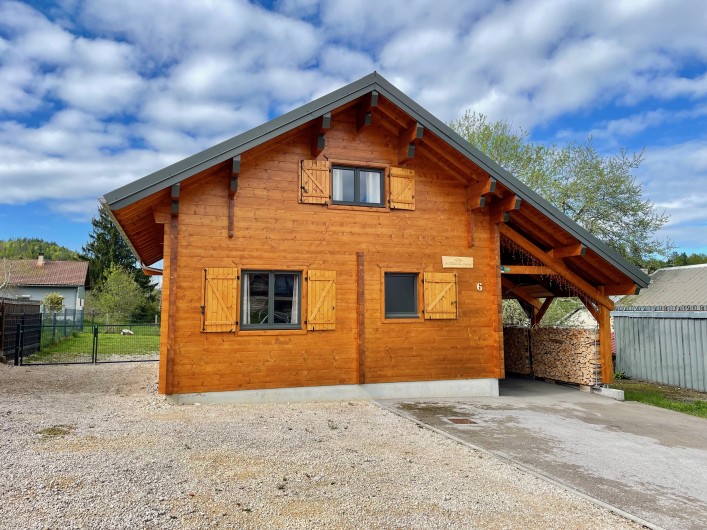 Location de vacances - Chalet à La Pesse - Côté rue