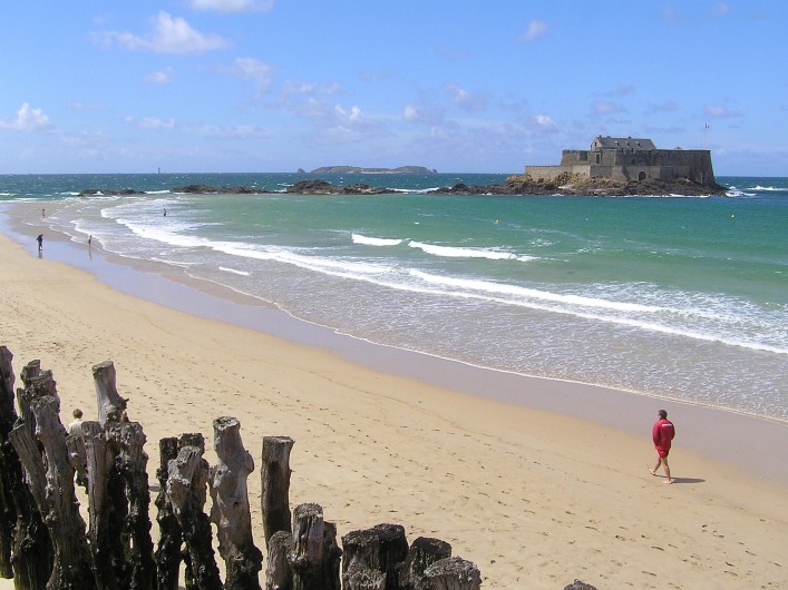 Location de vacances - Villa à Cancale - Promenade matinale vers le Fort National de St-Malo.