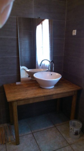 Location de vacances - Appartement à La Londe-les-Maures - sdb