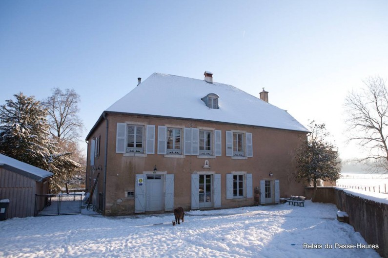 Location de vacances - Chambre d'hôtes à Cenans - Il arrive qu'il neige !