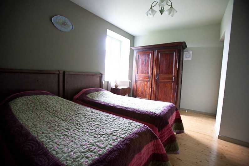 Location de vacances - Chambre d'hôtes à Cenans - Chambre du Pêcheur