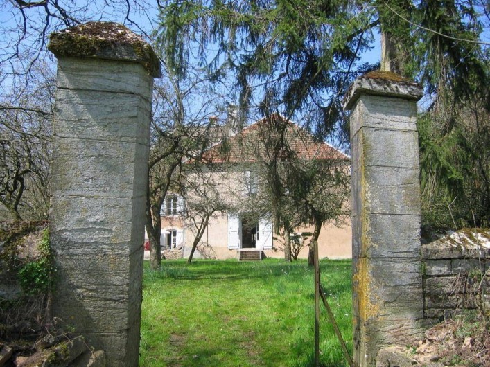 Location de vacances - Chambre d'hôtes à Cenans - En revenant de la rivière