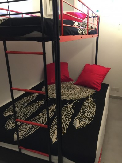 Location de vacances - Appartement à Bormes-les-Mimosas - La chambre lit 2 places