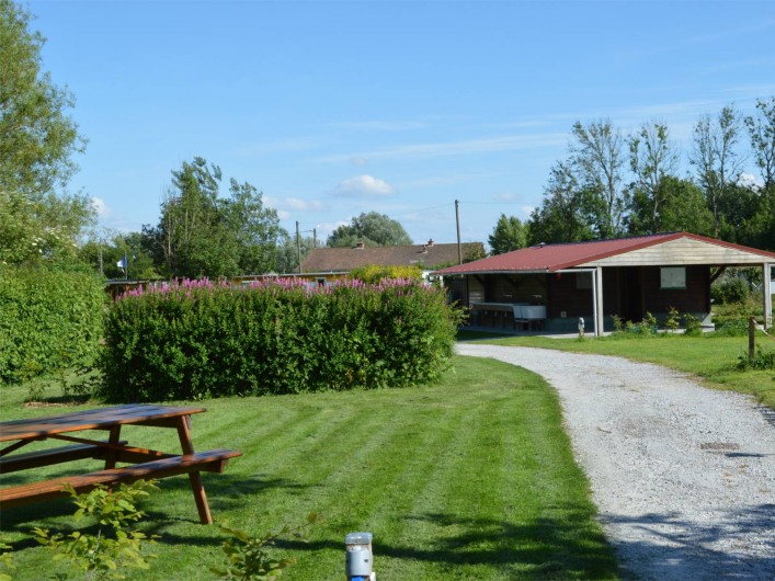 Location de vacances - Bungalow - Mobilhome à Aire-sur-la-Lys - Emplacements et sanitaires