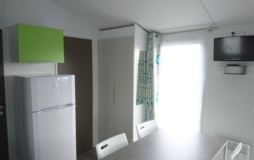 Location de vacances - Bungalow - Mobilhome à Aire-sur-la-Lys - Salle à manger