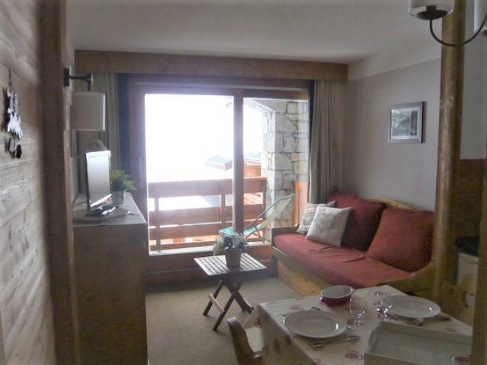 Location de vacances - Appartement à Méribel-Mottaret - vue partielle séjour