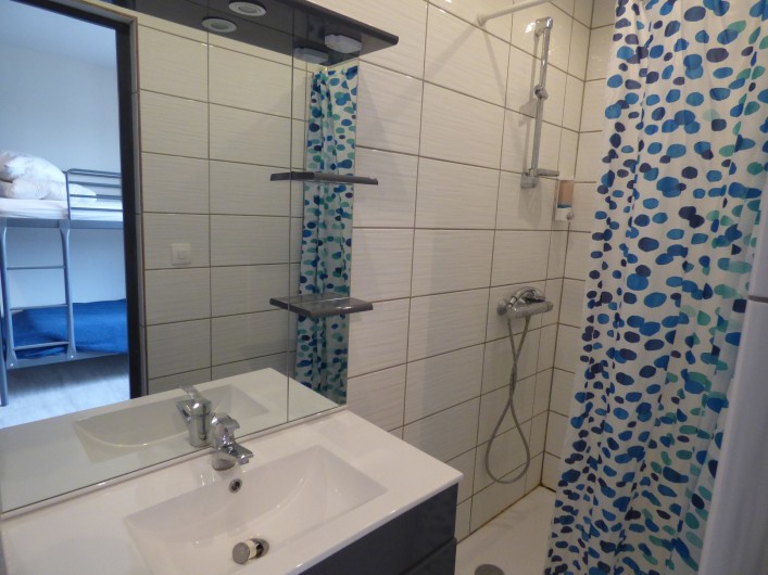 Location de vacances - Gîte à Nouart - douche marjolaine