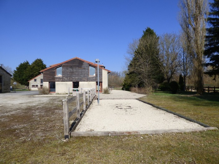 Location de vacances - Gîte à Nouart - terrain de pétanque