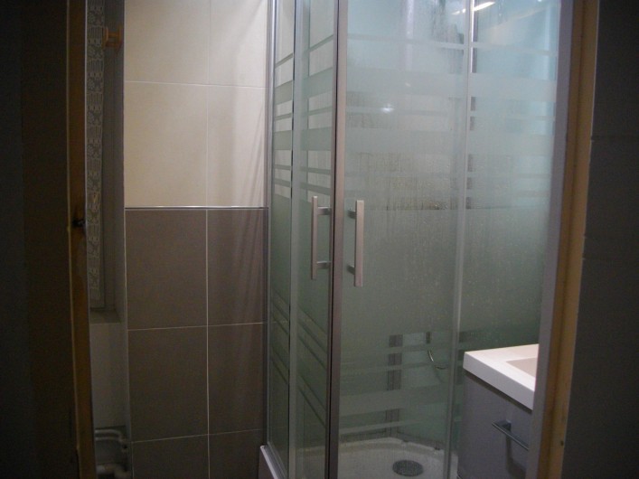 Location de vacances - Appartement à Super Lioran - salle de bain