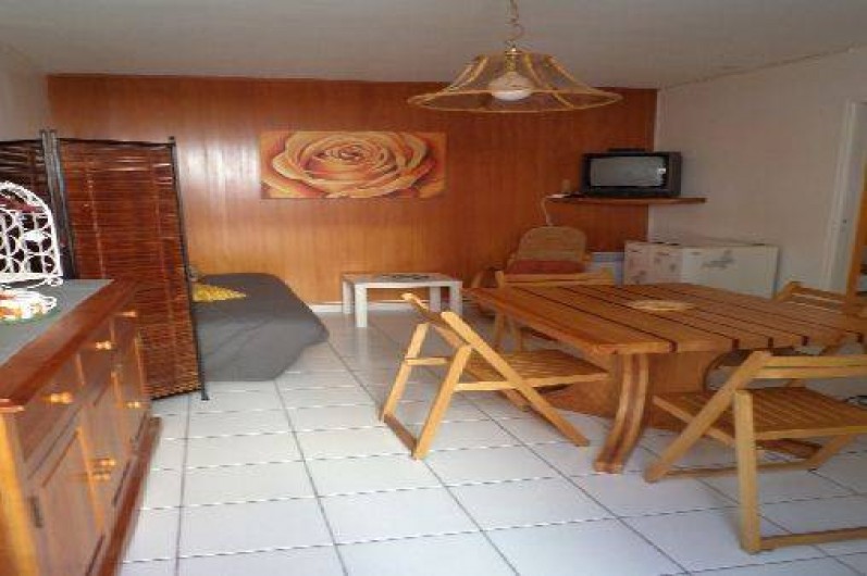 Location de vacances - Maison - Villa à Port-la-Nouvelle - salle a manger et coin salon