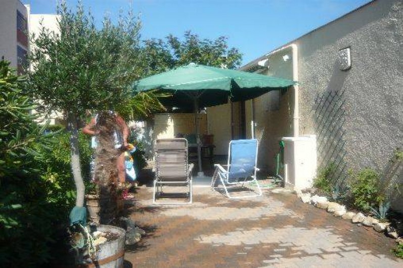 Location de vacances - Maison - Villa à Port-la-Nouvelle - cours arborée