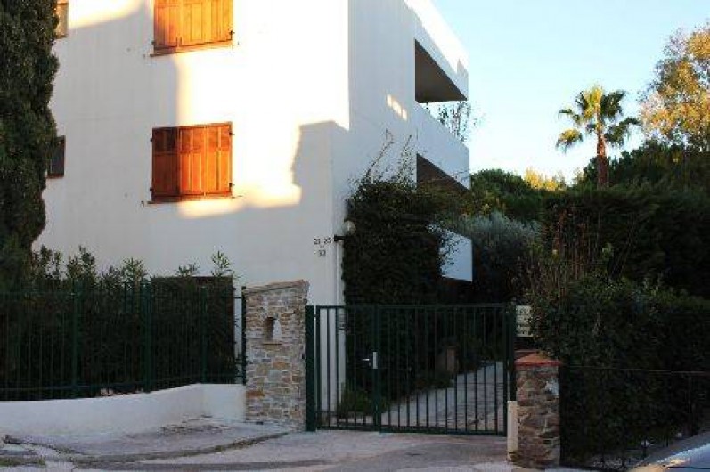 Location de vacances - Appartement à Carqueiranne - entrée" les pescadous "