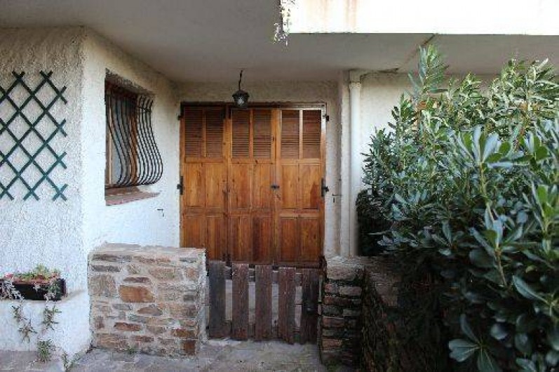 Location de vacances - Appartement à Carqueiranne - petite terrasse