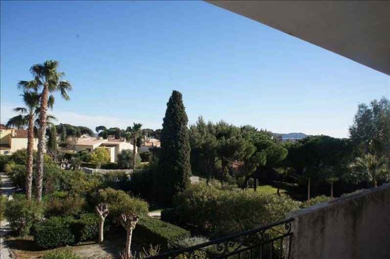Location de vacances - Appartement à Carqueiranne - parc