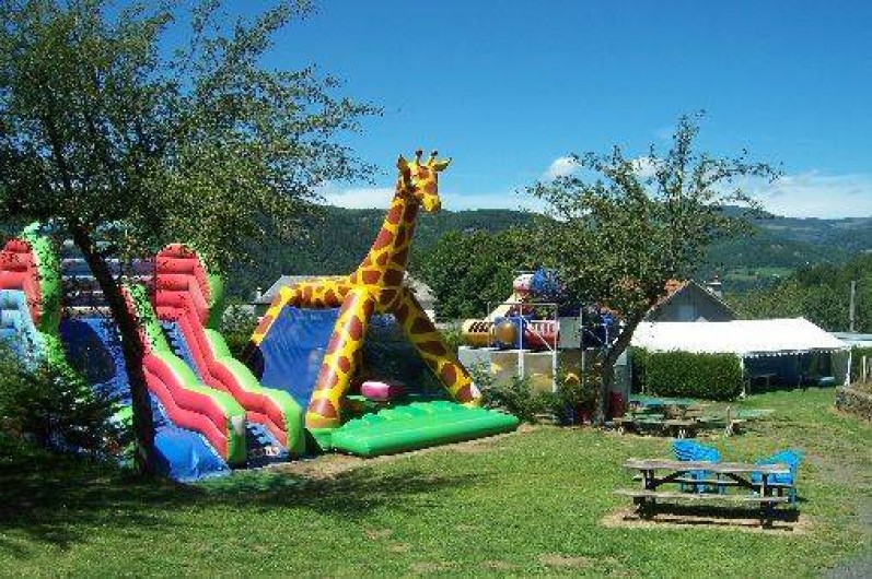 Location de vacances - Camping à Vic-sur-Cère