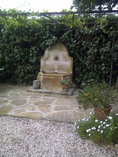 Location de vacances - Chambre d'hôtes à Ramatuelle - Ancienne fontaine