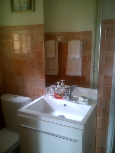 Location de vacances - Chambre d'hôtes à Ramatuelle - Salle de bain 1° étage