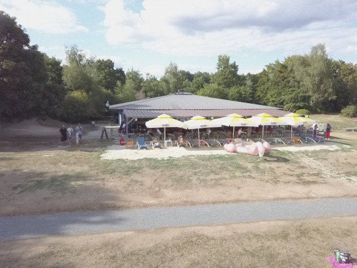 Location de vacances - Camping à Pressignac - 16 Beach