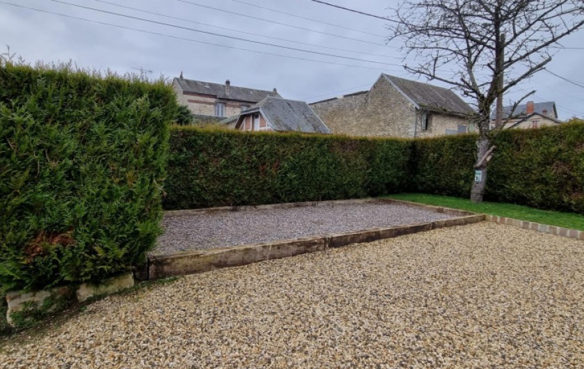 Location de vacances - Gîte à Chevregny - TERRAIN DE PETANQUE