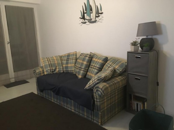 Location de vacances - Appartement à Cabourg - canapé convertible 2 places séjour