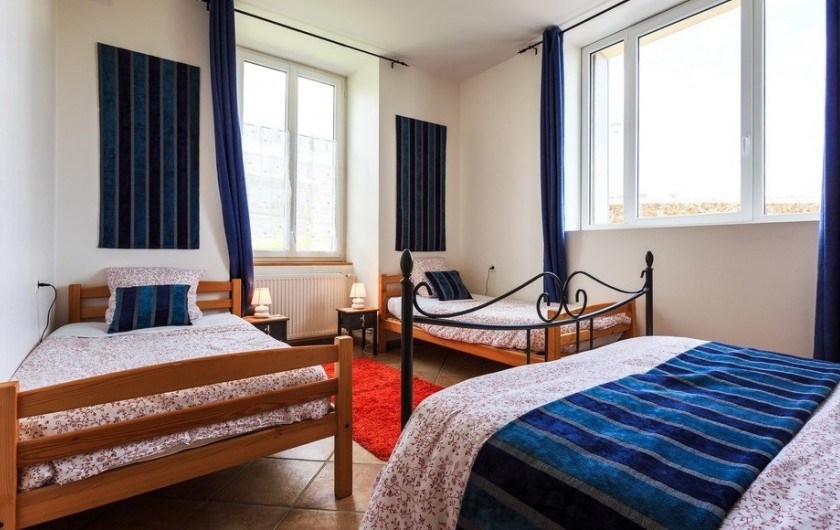 Location de vacances - Chambre d'hôtes à Tauves - Chambre Lapis Lazuli