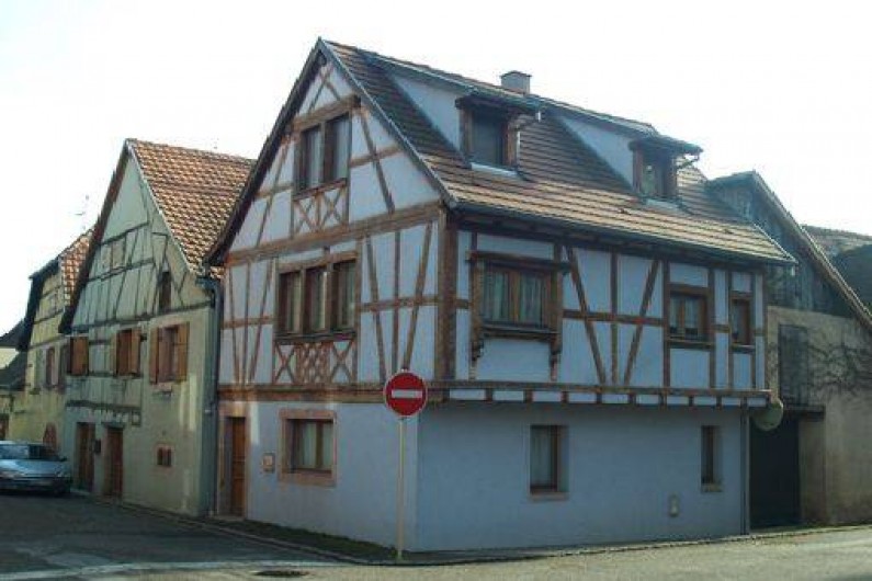 Location de vacances - Maison - Villa à Saint-Hippolyte - maison bleue à colombage : gite 2 à 4 pers