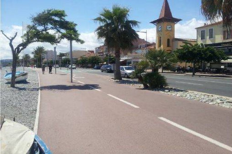 Location de vacances - Villa à Cagnes-sur-Mer - Village typique provençale promenades piétions cycles bord de mer restaurants
