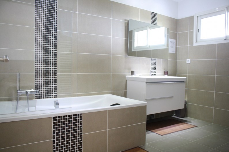 Location de vacances - Villa à Calcatoggio - Salle de bain 1