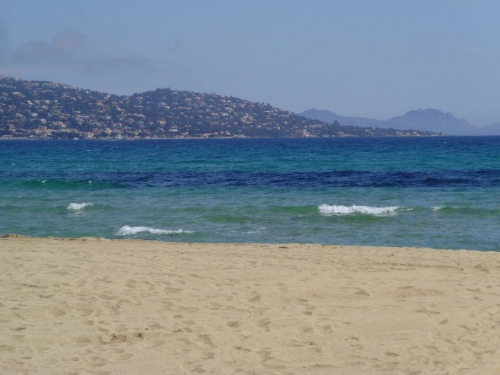 Location de vacances - Appartement à Sainte-Maxime - plage hors saison...