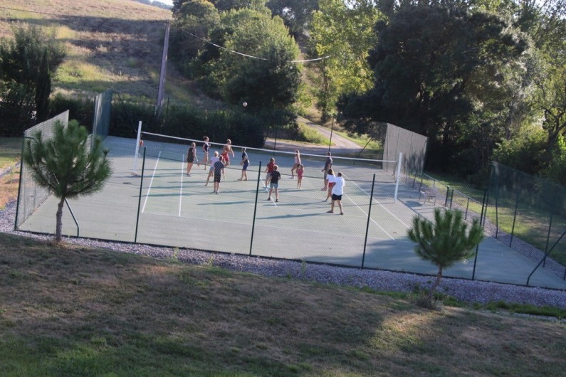 Location de vacances - Maison - Villa à Marzens - Tennis ou volley? les deux!