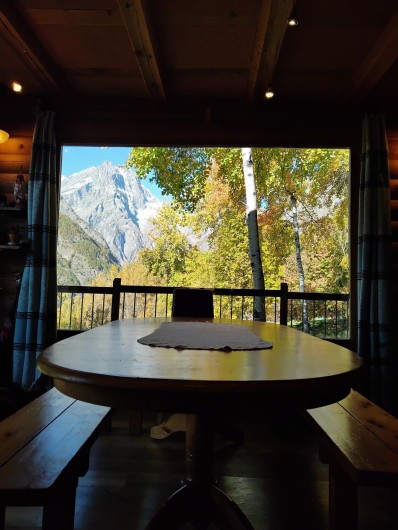 Location de vacances - Chalet à Pelvoux - vue salle à manger