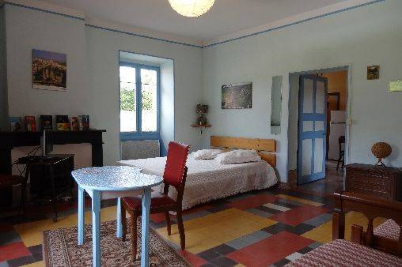 Location de vacances - Gîte à Saint-Paul-le-Jeune - Gite La Fontaine Chambre bleue  4 couchages