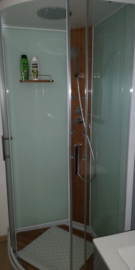 Location de vacances - Appartement à Gérardmer - DOUCHE RDC