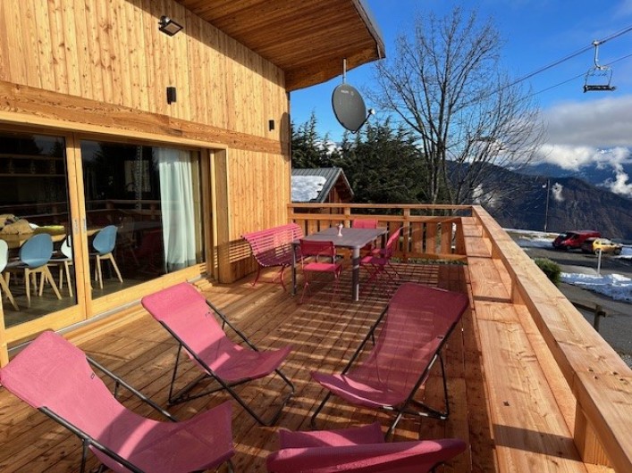 Location de vacances - Chalet à Les Avanchers-Valmorel - Accès à la piste de ski à 100 mètre du chalet, à l'orée du bois