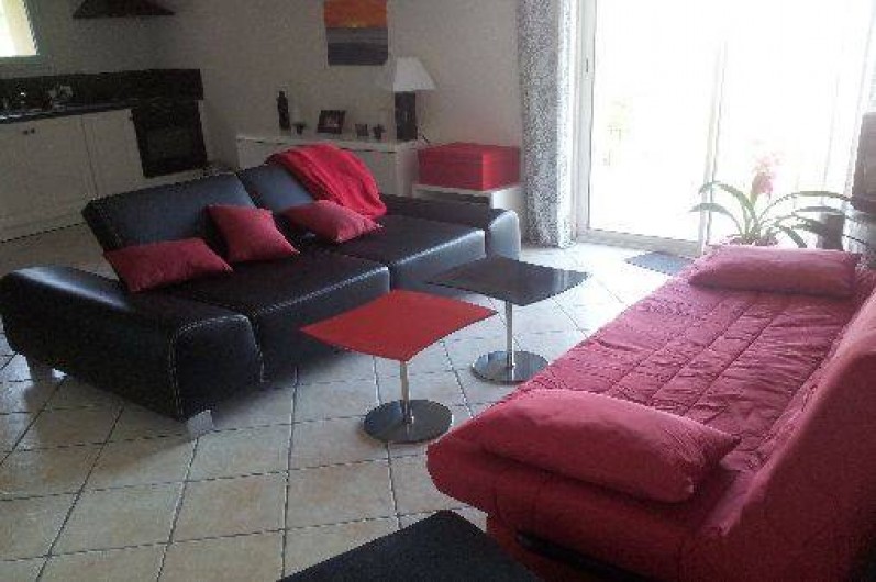 Location de vacances - Appartement à Le Teil - Salon avec clic-clac et canapé lit
