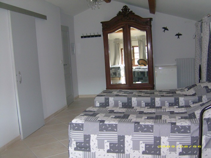 Location de vacances - Chambre d'hôtes à Divajeu - Chambre "les hirondelles "