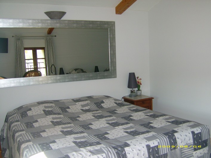 Location de vacances - Chambre d'hôtes à Divajeu - "les hirondelles "