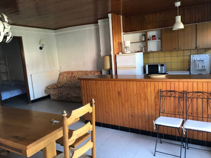 Location de vacances - Appartement à Argelès-sur-Mer - salle de séjour cuisine américaine
