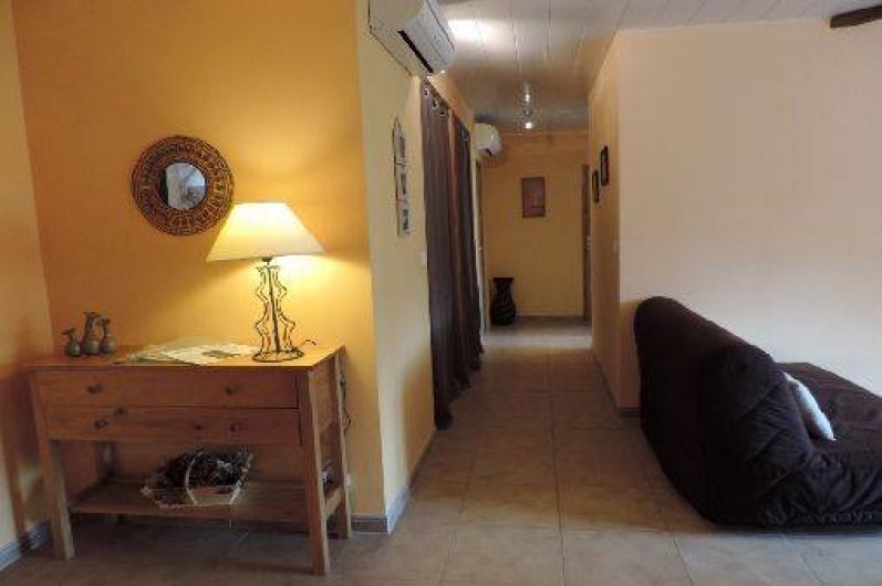 Location de vacances - Gîte à Sallèles-d'Aude - Hall d'entrée gîte 1