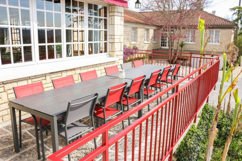 Location de vacances - Chambre d'hôtes à Saint-Sozy - Terasse Panoramique