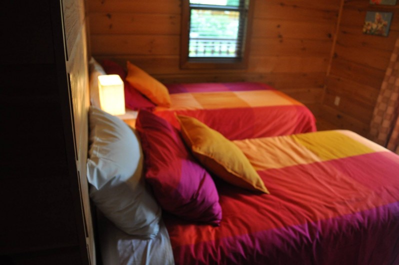 Location de vacances - Chalet à Val-David - Chambre JOIE DE VIVRE - possible en lit king