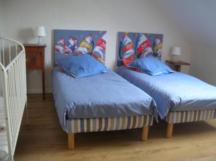 Location de vacances - Villa à Piriac-sur-Mer - Chambre 1  2 lits de 90 + 1 lit de BB