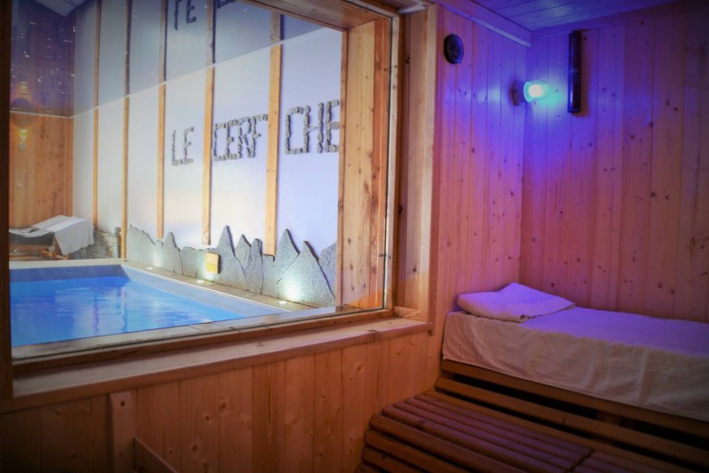 Location de vacances - Chambre d'hôtes à La Salle-les-Alpes - Sauna 6 pers en supplément