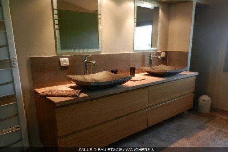 Location de vacances - Mas à L'Isle-sur-la-Sorgue - Salle d'eau (3ème Chambre parentale à l'étage)