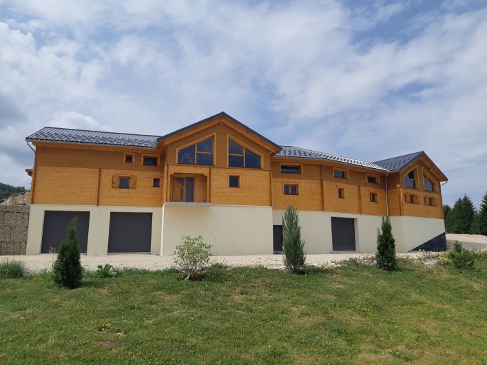 Location de vacances - Chambre d'hôtes à Septmoncel - Chalet vue extérieure côté Nord