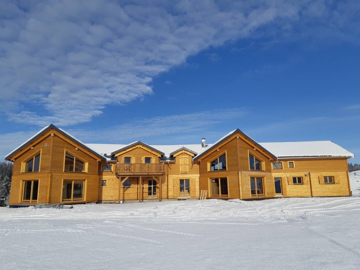 Location de vacances - Chambre d'hôtes à Septmoncel - Chalet Aux Brimbelles en hiver côté Sud